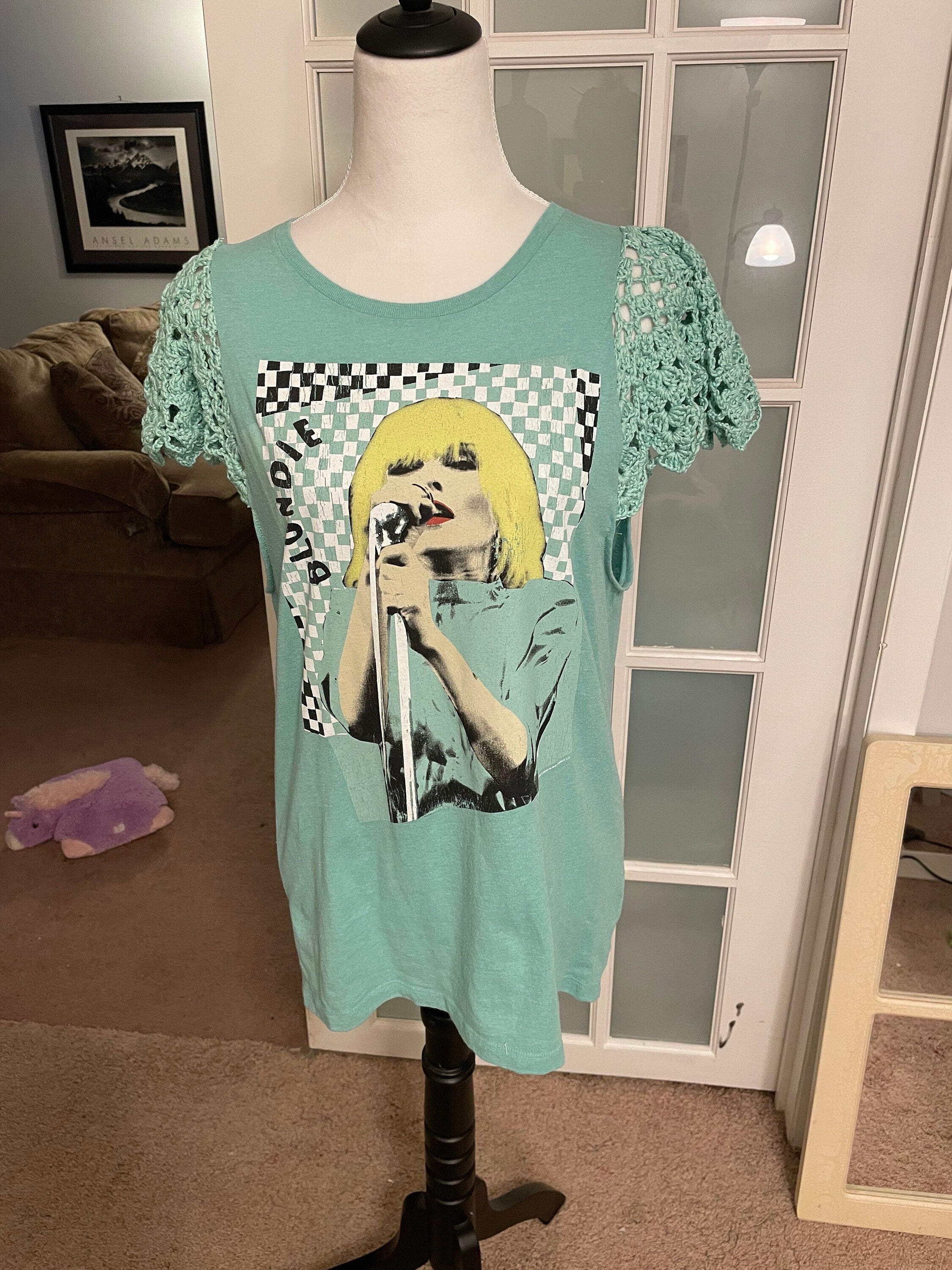 Reworked Graphic Tee with Hand-Crocheted Sleeves (Size: Small)