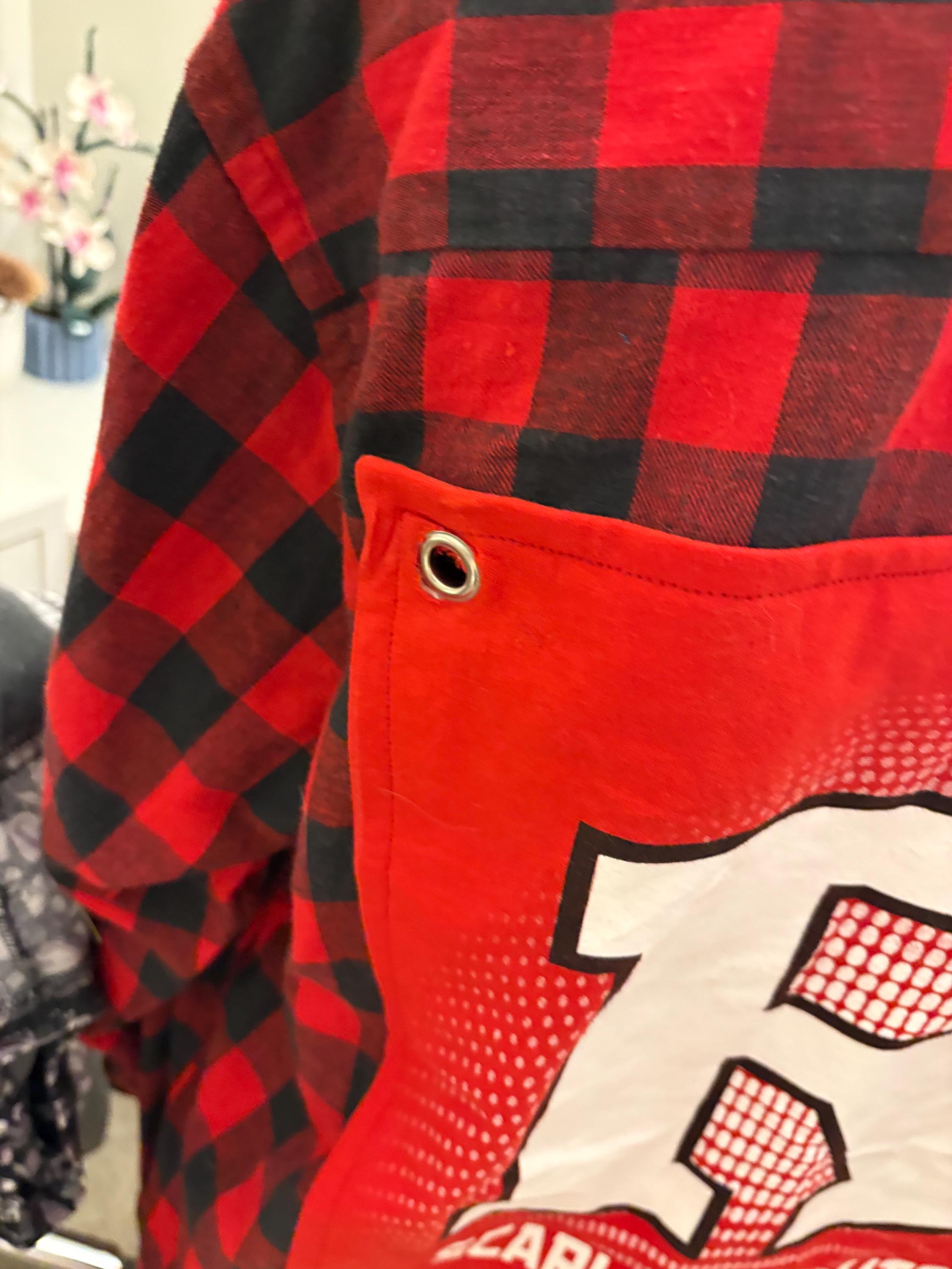 Flannel Upcycled college shirt, Customize, Sustainable Fashion, Vintage, Reworked repurposed. Oversize Flannel (Size: L)